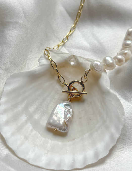 Pearl Toggle Chain Necklace - Layer It Jewelry