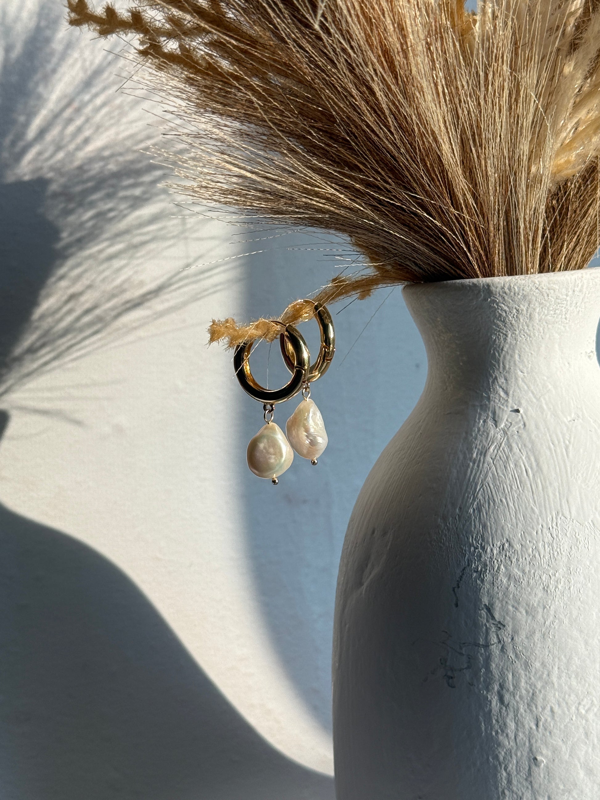 Baroque Pearl Hoop - Layer It Jewelry