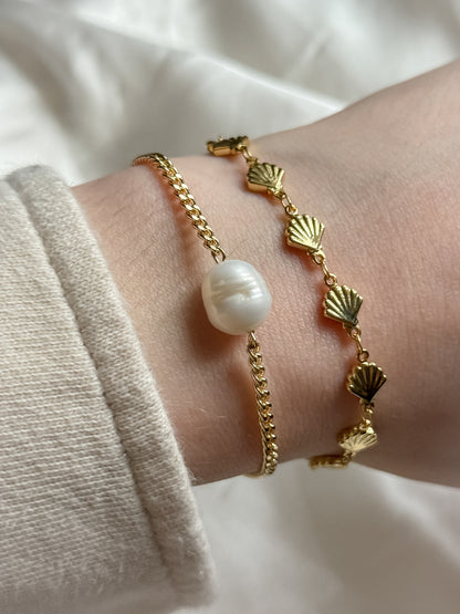 Shell Bracelet - Layer It Jewelry