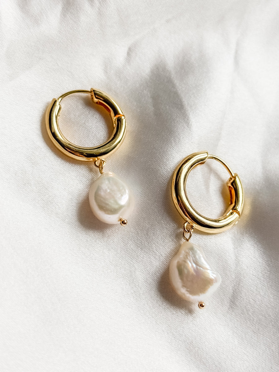 Baroque Pearl Hoop