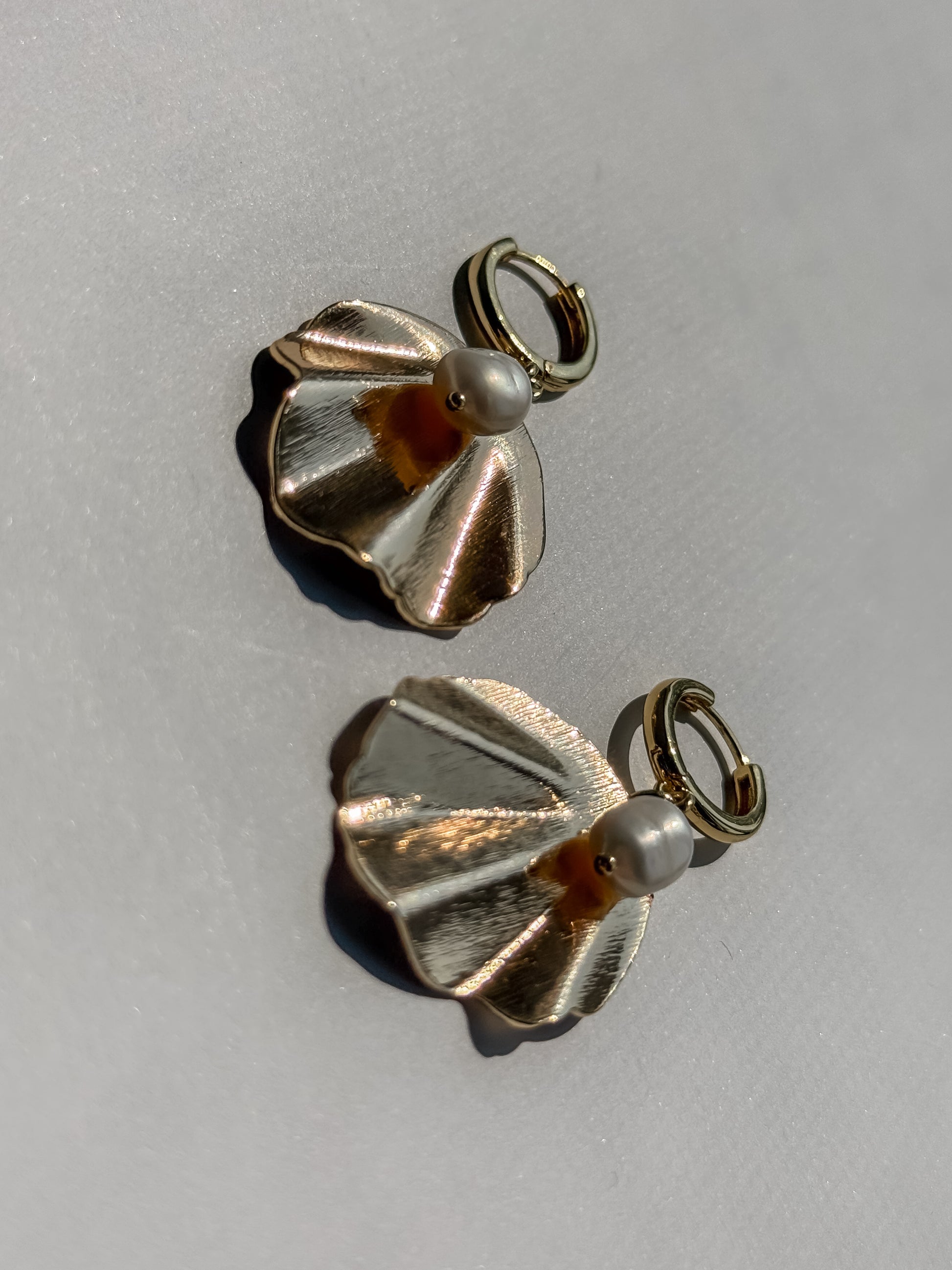 Pearl Fan Huggies - Layer It Jewelry