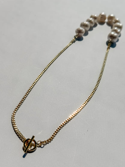 Baroque Pearl Toggle Necklace - Layer It Jewelry