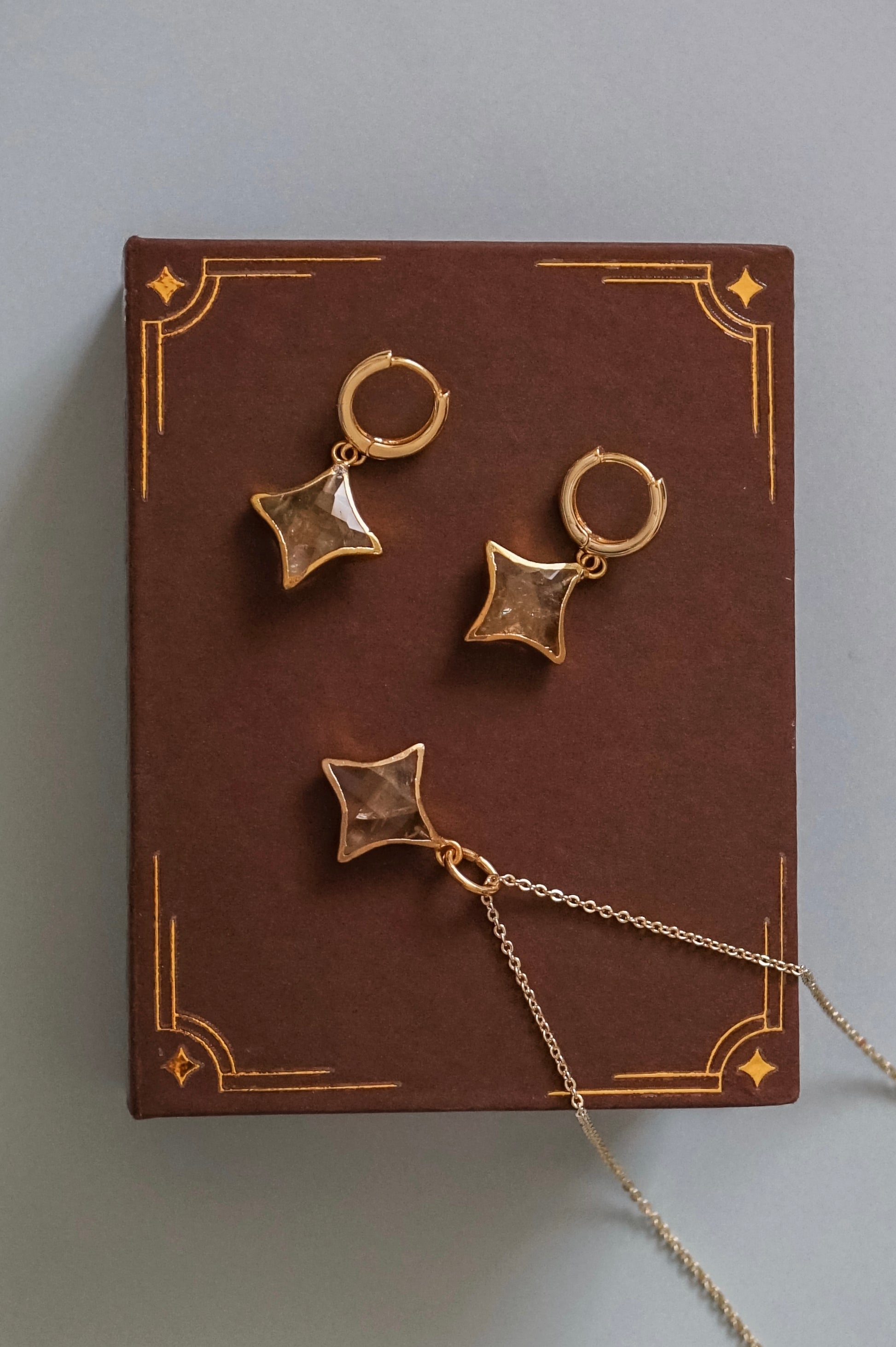 Stella Birthstone Jewelry Set – Star Necklace & Huggie Earrings | Birthstone Gift Set - Layer It Jewelry