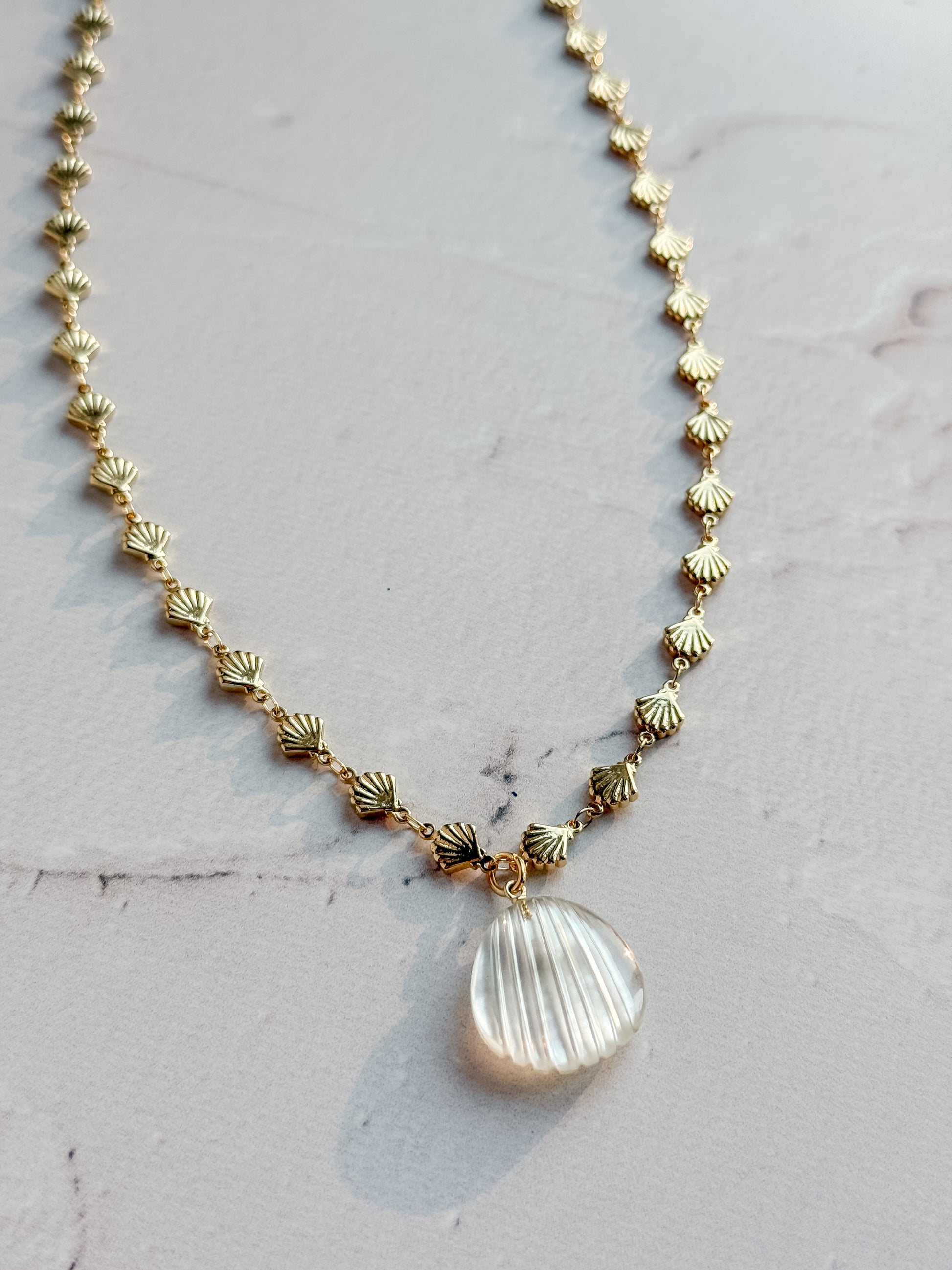 Mother of Pearl Shell Pendant Necklace - Layer It Jewelry