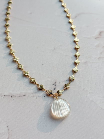 Mother of Pearl Shell Pendant Necklace - Layer It Jewelry