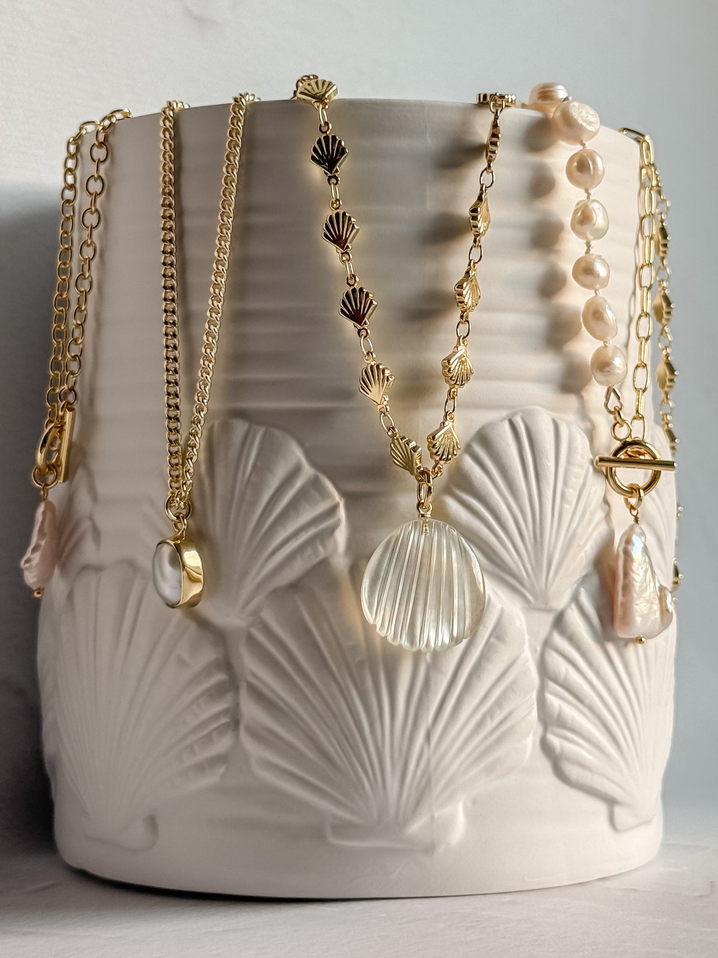 Mother of Pearl Shell Pendant Necklace - Layer It Jewelry