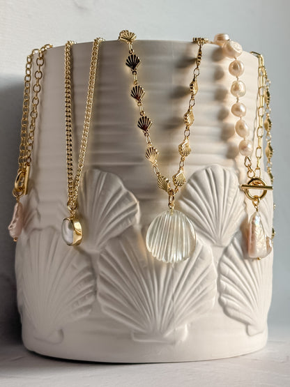 Mother of Pearl Shell Pendant Necklace - Layer It Jewelry